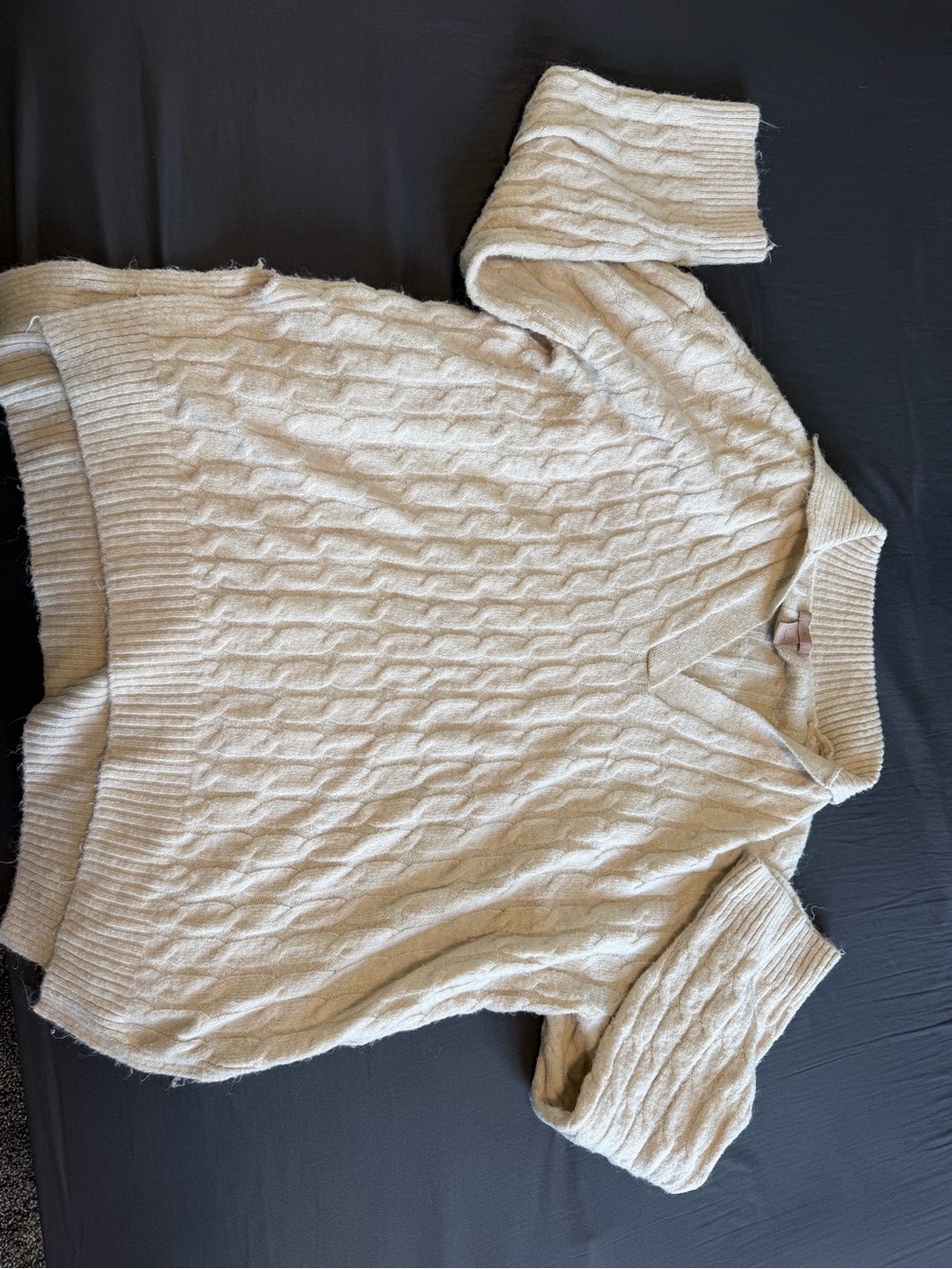 H&M Cream Cable Knit V-Neck Sweater